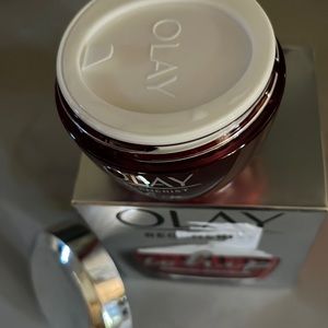 Olay Regenerist face whip